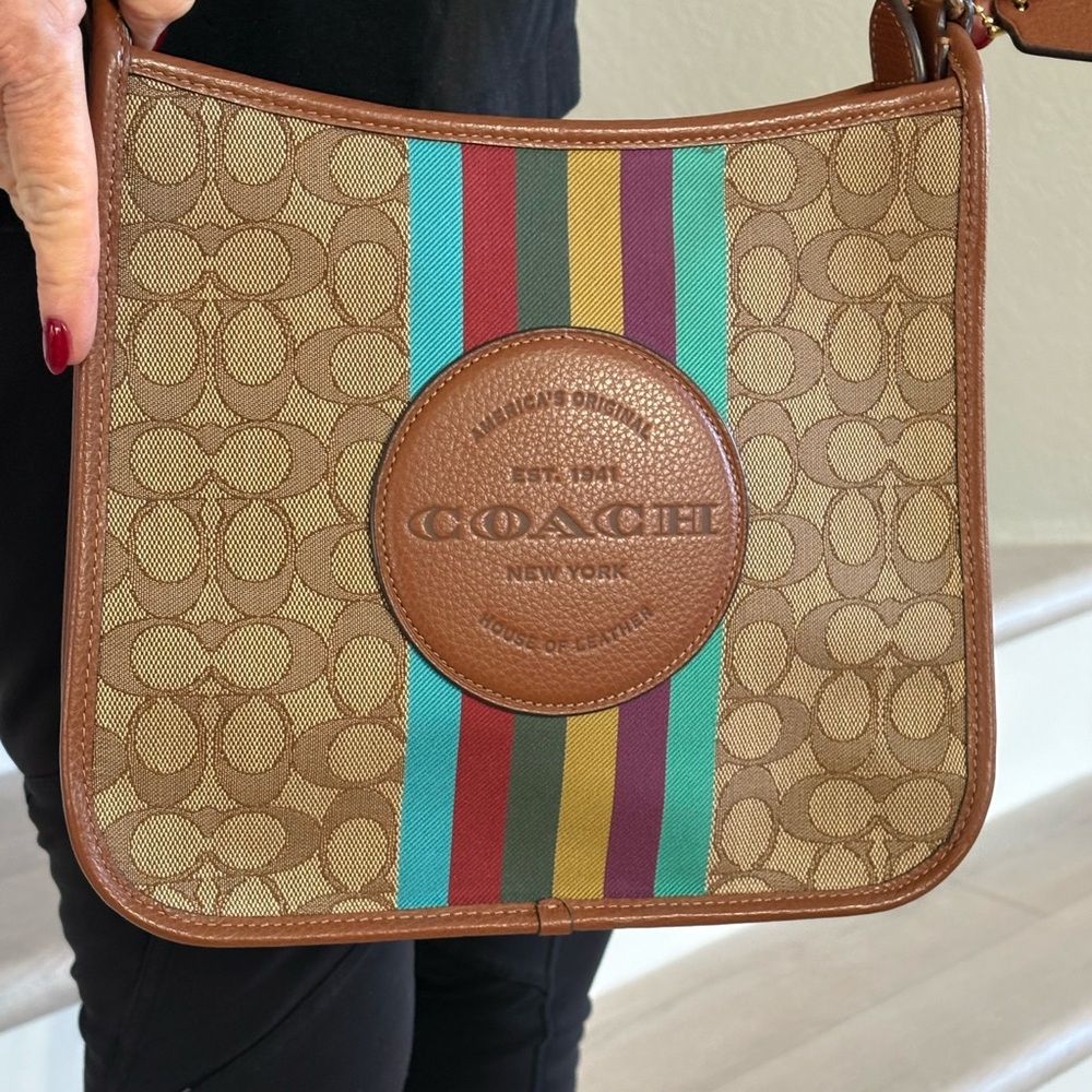 Coach Dempsey mail bag crossbody